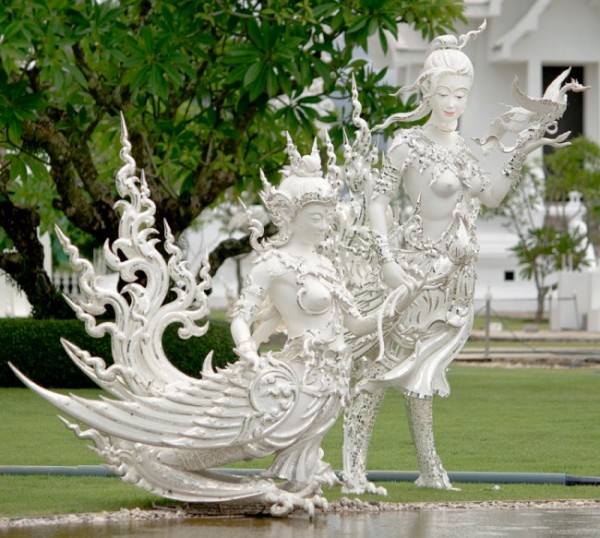 The White Temple, Wat Rong Khun, Thailand3