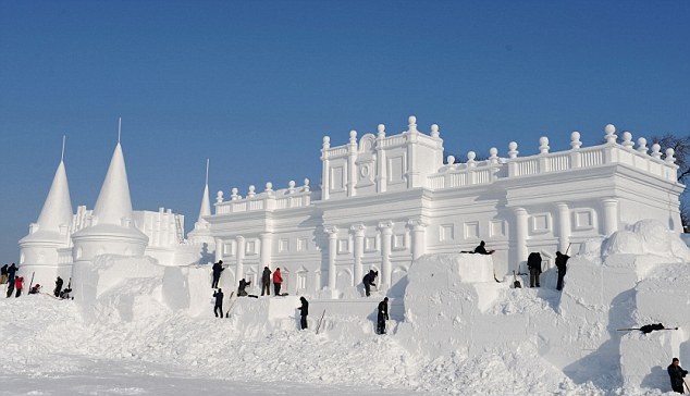 Snow sculptures2