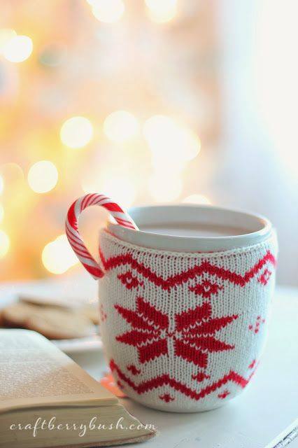 crochet christmas mugs4