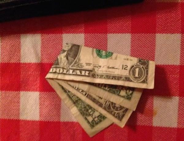 How To Leave A Tip3
