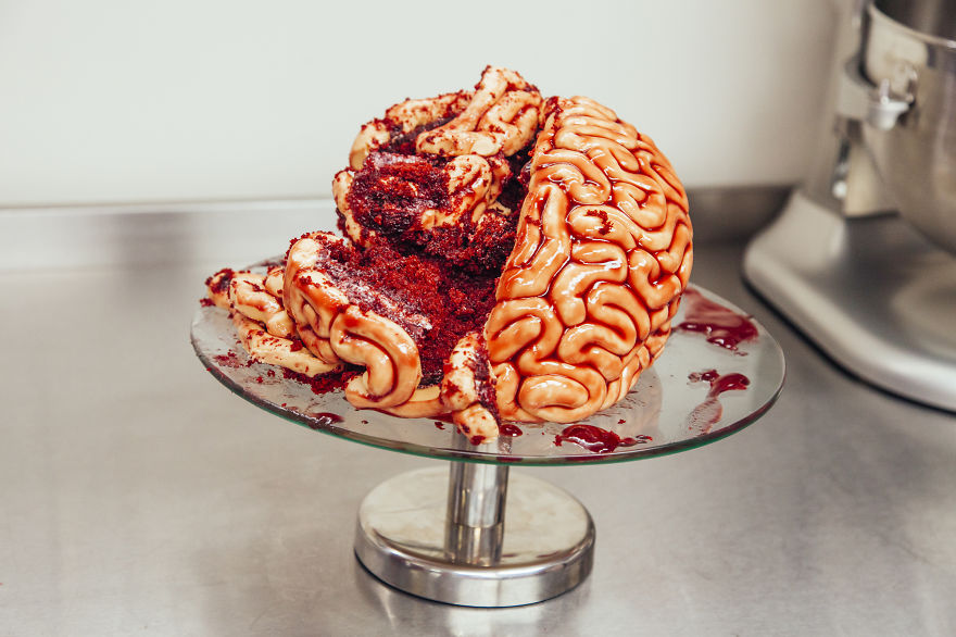 How To Make A Red Velvet Brain Cake For Halloween6